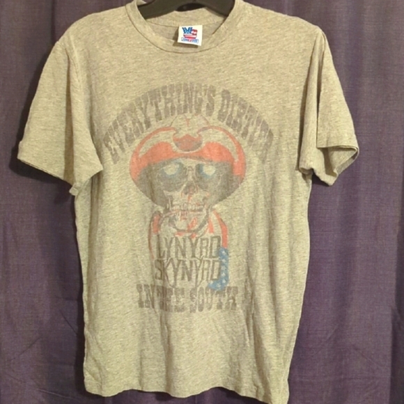 Lynyrd Skynyrd Graphic T-Shirt - Picture 4 of 6